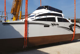 Dual Penetrator Catamaran Transportation & Launch - CEA Project Logistics - Catamaran in slings