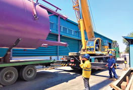 tailing crane begins lifting - CEA Project Logistics Myanmar installation 