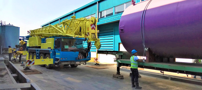 18 tonne tank arrived on trailer for installation - cea project logistics